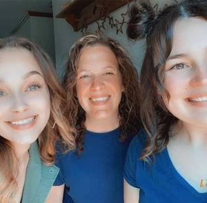 Meet your Posher, Joy